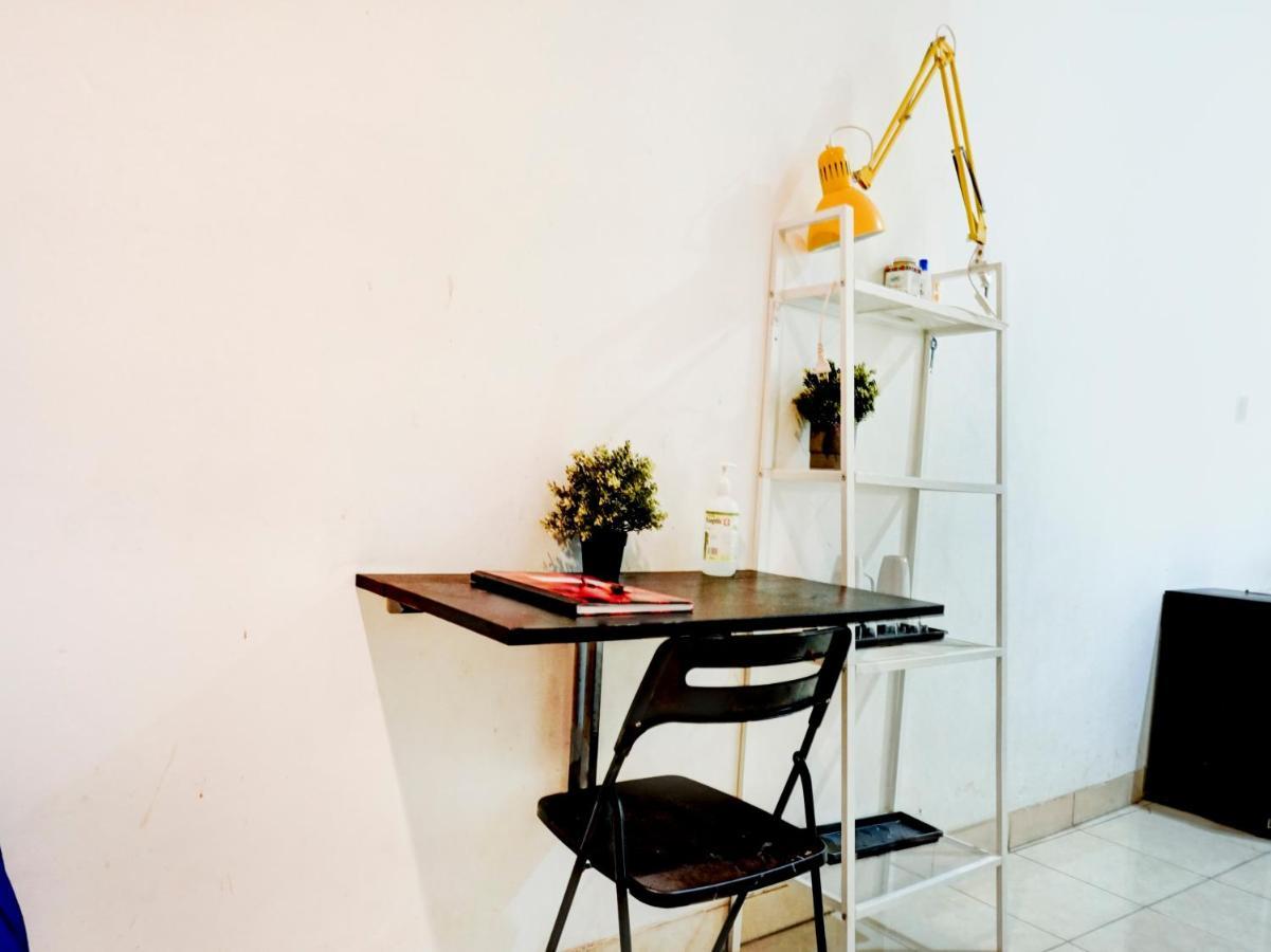 Oyo 90438 Mampang 34 Residence จาการ์ตา ภายนอก รูปภาพ