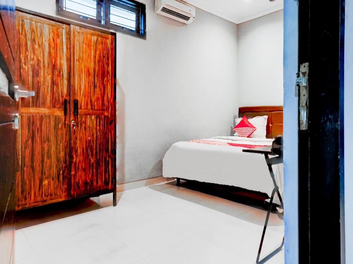 Oyo 90438 Mampang 34 Residence จาการ์ตา ภายนอก รูปภาพ