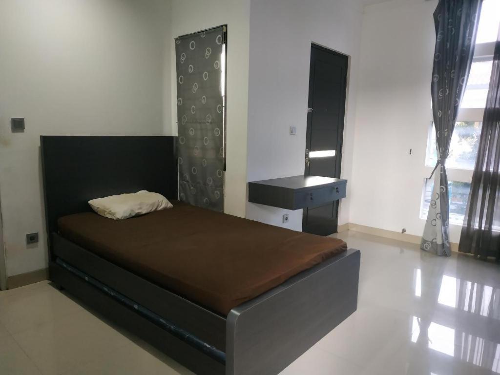 Oyo 90438 Mampang 34 Residence จาการ์ตา ภายนอก รูปภาพ